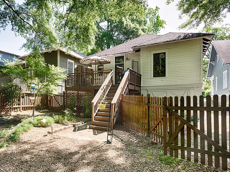 116 Warren St NE — Photo 4