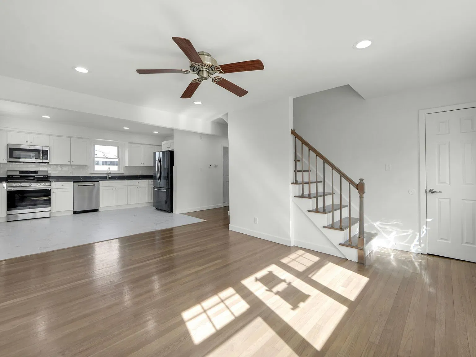 4 bed, $4,500 — Photo 3