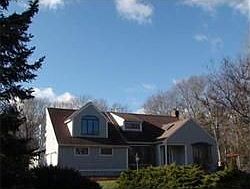 1st image of 8 Hillington Dr