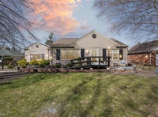 9506 Oakdale Rd, Parma, OH 44129