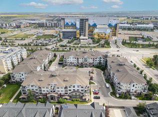 28 Auburn Bay Line SE #411, Calgary, AB T3M 1Z7