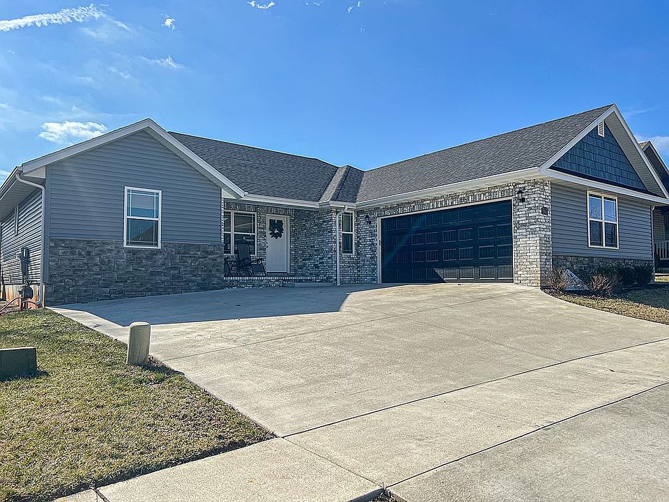 1st image of 563 E Katella Cir