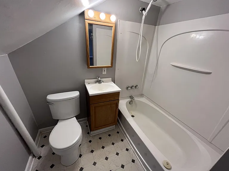340 Park Ave #2 — Photo 10