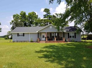 84 Kent Smith Rd, Pinehurst, GA 31070