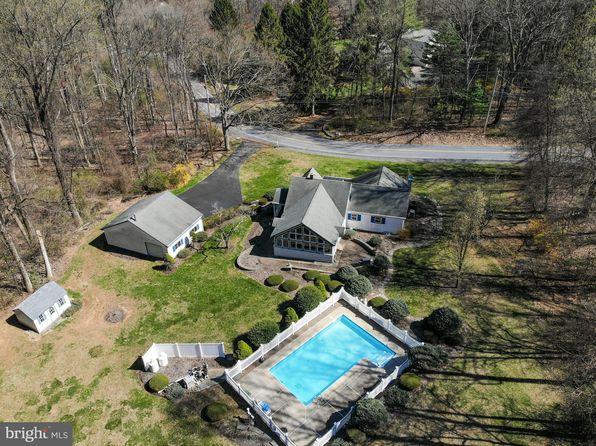 31 Sheep Hill Rd, Fleetwood, PA 19522