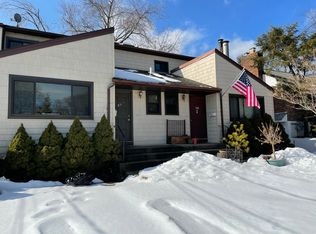 47 Marwood Rd N #B, Pt Washington, NY 11050