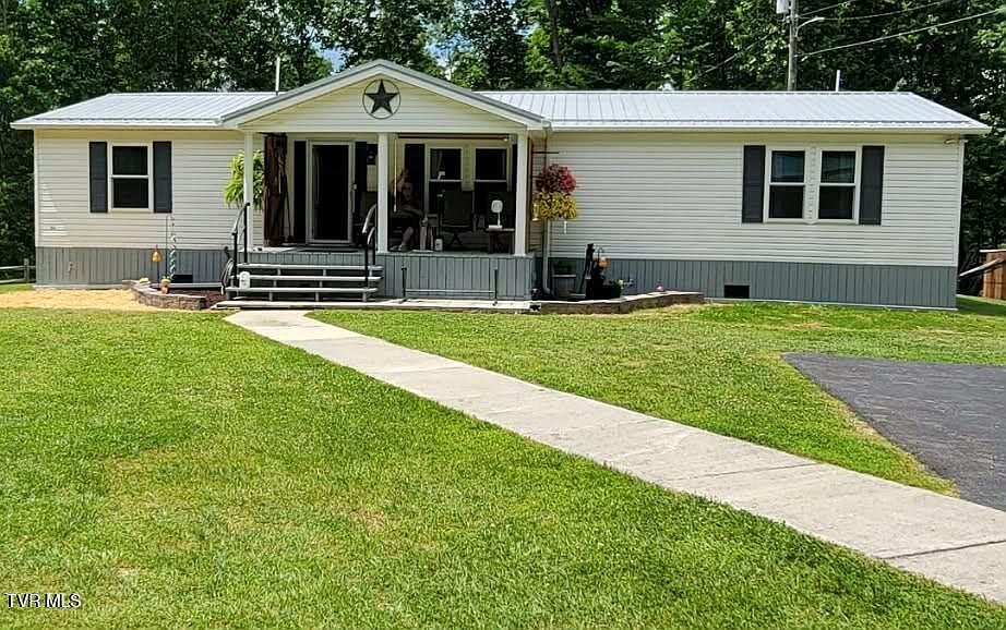 1st image of 4887 The Lake Rd