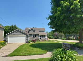 138 Milwaukee St, Neosho, WI 53059