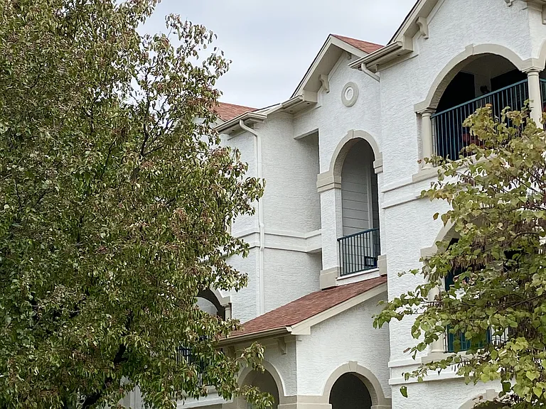 The Palazzo Apartments — Photo 28