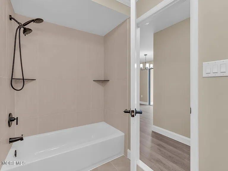 168 Amberly Dr #D — Photo 20