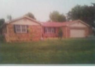 311 Ellen Dr, Hopkinsville, KY