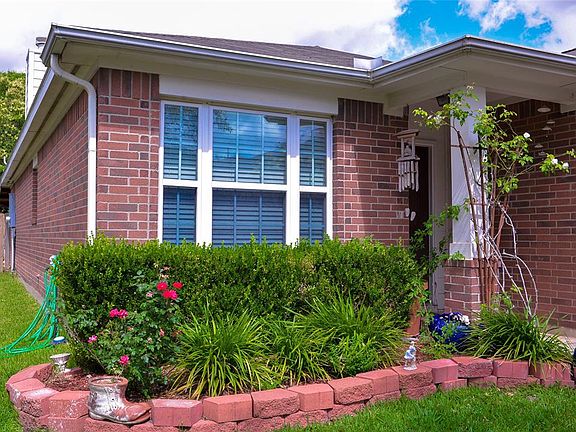 3rd image of 9714 Sugarblossom Ln