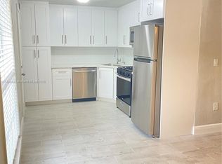 3245 Virginia St APT 7, Miami, FL 33133