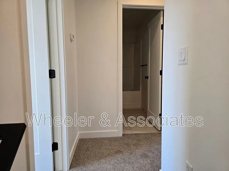 188 N 300 E #1 — Photo 16