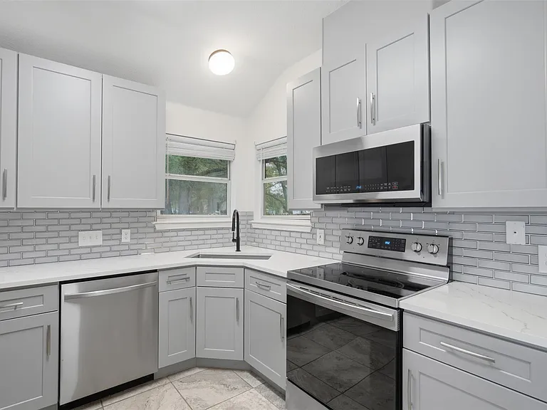 108 Songbird Ct — Photo 16