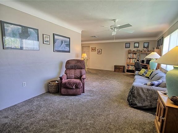 5th image of 6036 45th Ave N