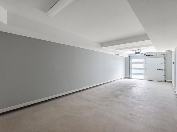 5th image of 2899 River Rd #111