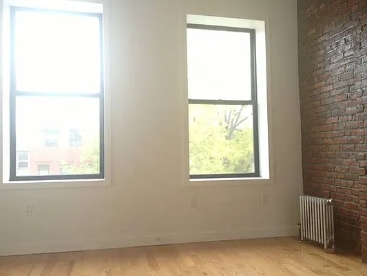 Rented by Rental Solutions Inc | media 18