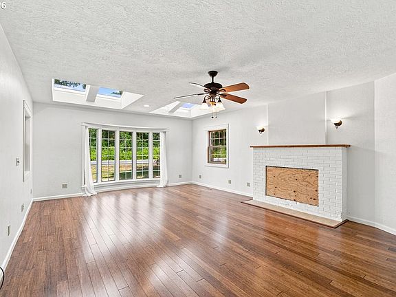 5th image of 17424 Old Mehama Rd SE