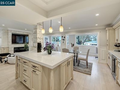 1400 Ptarmigan Dr APT 4, Walnut Creek, CA, 94595