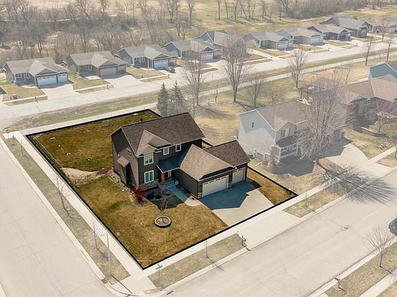 2nd image of 1151 Golfers Ct SE