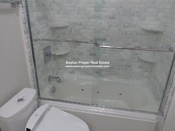 50 Gloucester St. #2 Boston - Back Bay Unit Photo 6