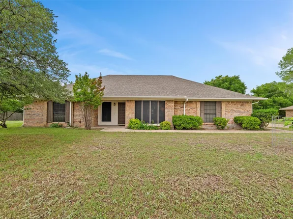 820 Castlemount St, Willow Park, TX 76087
