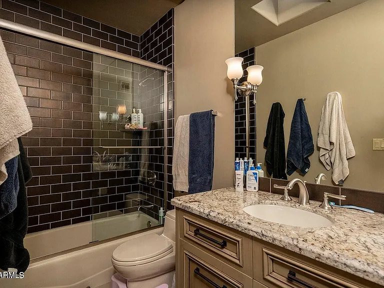 5803 E Via Del Cielo — Photo 25