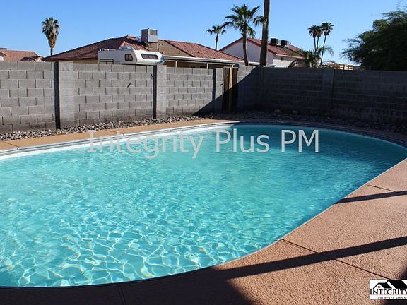 2nd image of 1120 E Avenida Grande