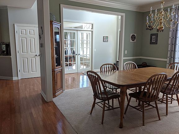 3rd image of 5951 Nancy Ann Dr