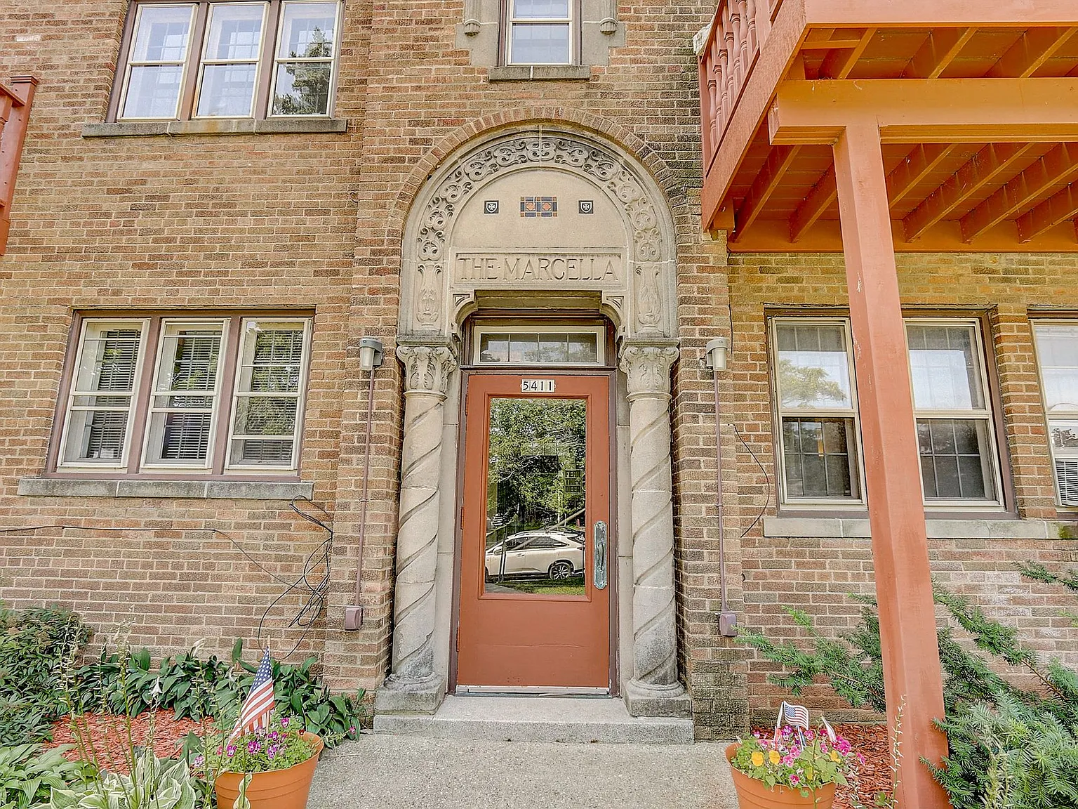 5411 W Wisconsin Ave — Photo 3