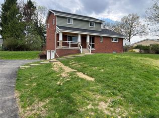 3560 Meadow Gate Dr, Murrysville, PA