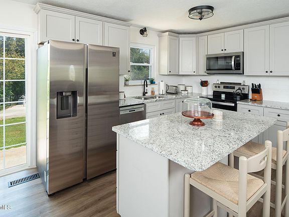 4th image of 8508 Jann Dr