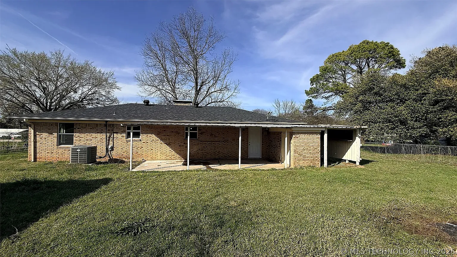 3 bed, 1225 sqft, $1,300 — Photo 3