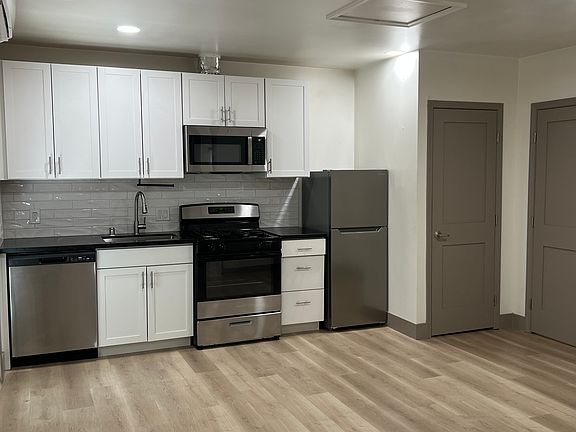 2nd image of 4978 Hillridge Way #4978