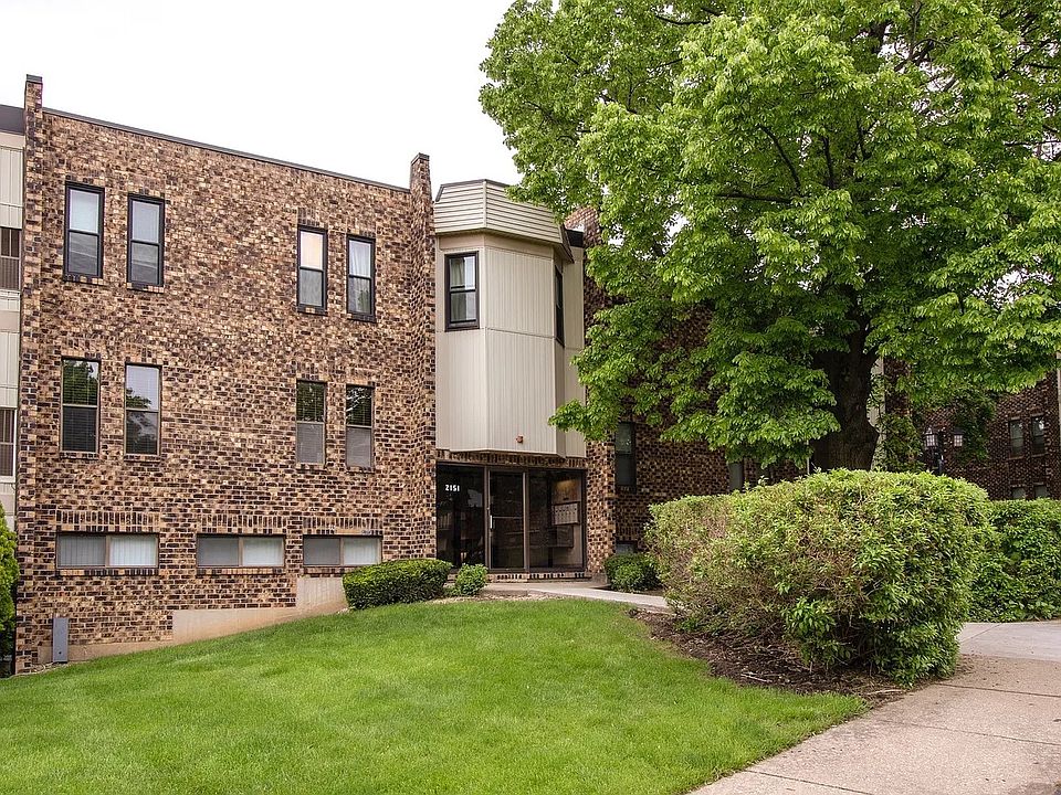 1st image of 2151 Country Club Dr APT 25