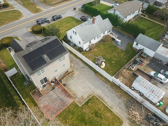 2nd image of 61 Fairway Avenue