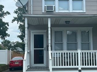 32 Locust Ave W, Hamilton, NJ 08610