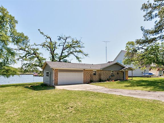 2nd image of 425 Kiowa Dr W