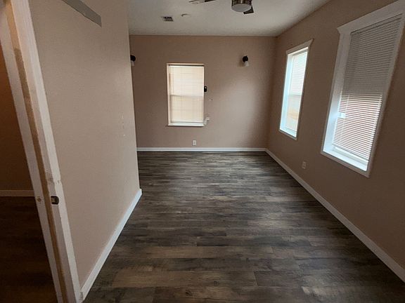 3rd image of 426 Palmero St