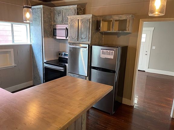 4th image of 1349 Glen Oak Pl