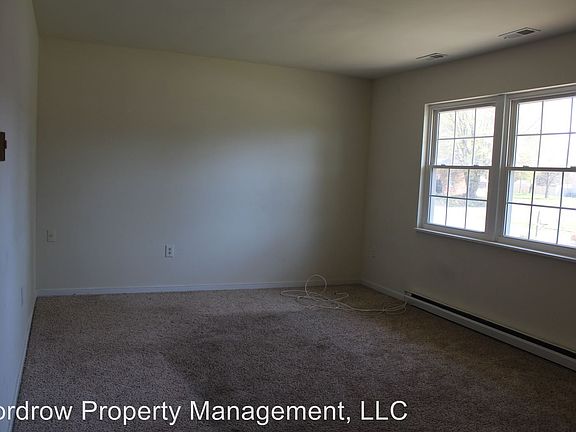 5th image of 4602 Craddock Ave