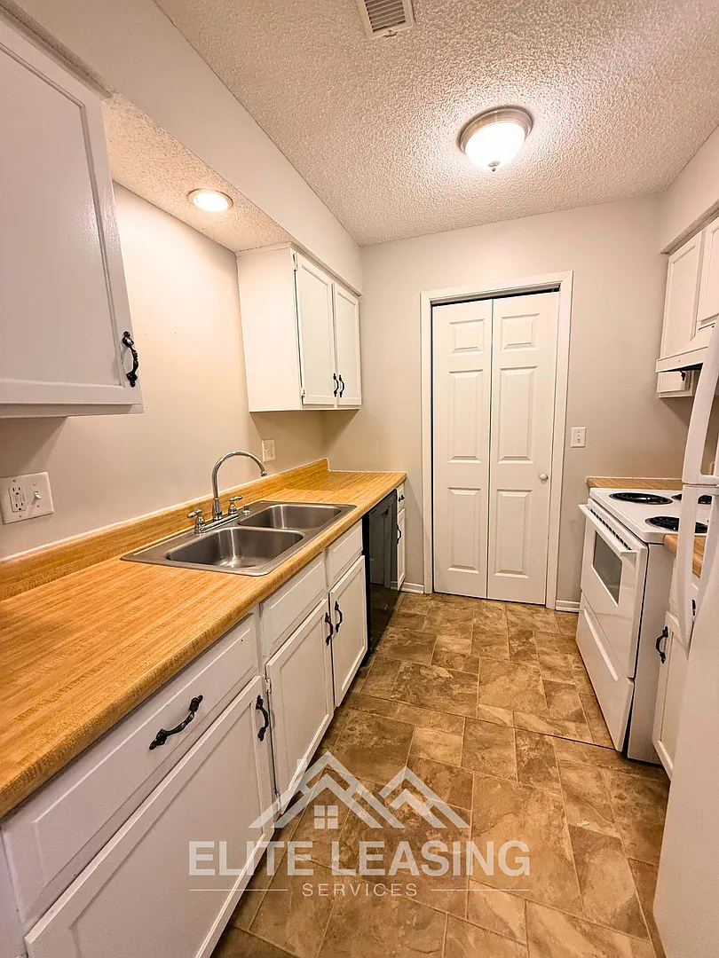 3407 SW Burnett — Photo 4