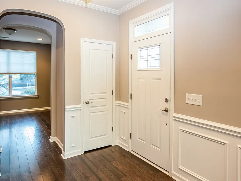 5818 Glenmore Garden Dr — Photo 4