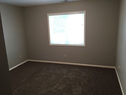 3rd image of 2530 17th Ave S APT 203