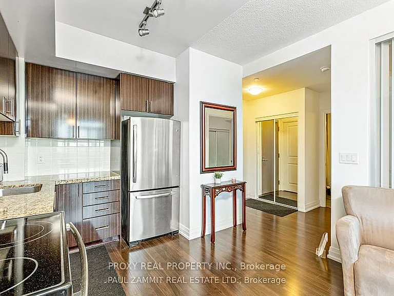 7167 Yonge St #621 — Photo 18