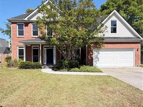 1064 Spanish Moss Ct, Lawrenceville, GA 30045
