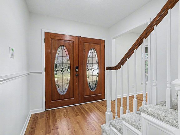 3rd image of 1930 Kate Ln.