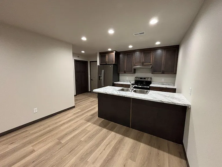 WestSide Apartments — Photo 17
