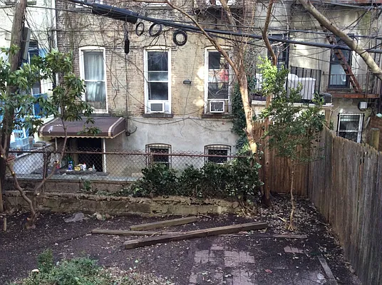 Rented by Peter Jacob, LREB | media 12